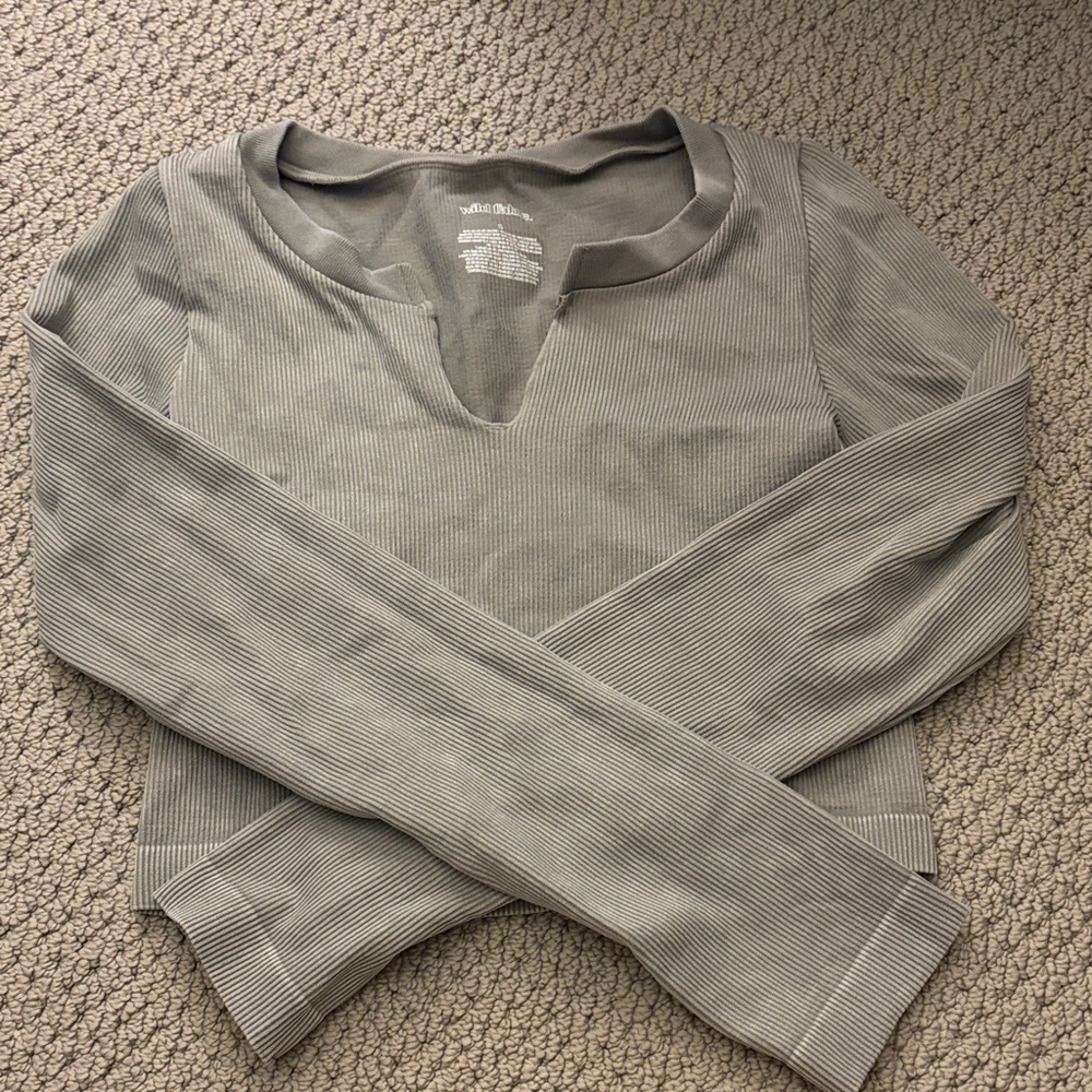 Wilde fable Gray Long Sleeve Ribbed Top